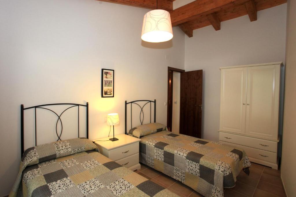 Adahuesca Casa Sierra De Guaraゲストハウス 部屋 写真